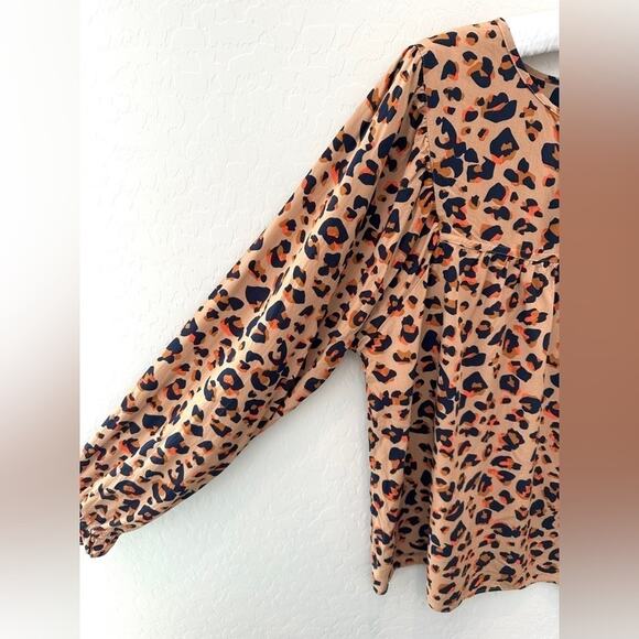 LOFT OUTLET | Cheetah Animal Print Tie Front Long Sleeve Peasant Blouse | Large - Picture 3 of 6